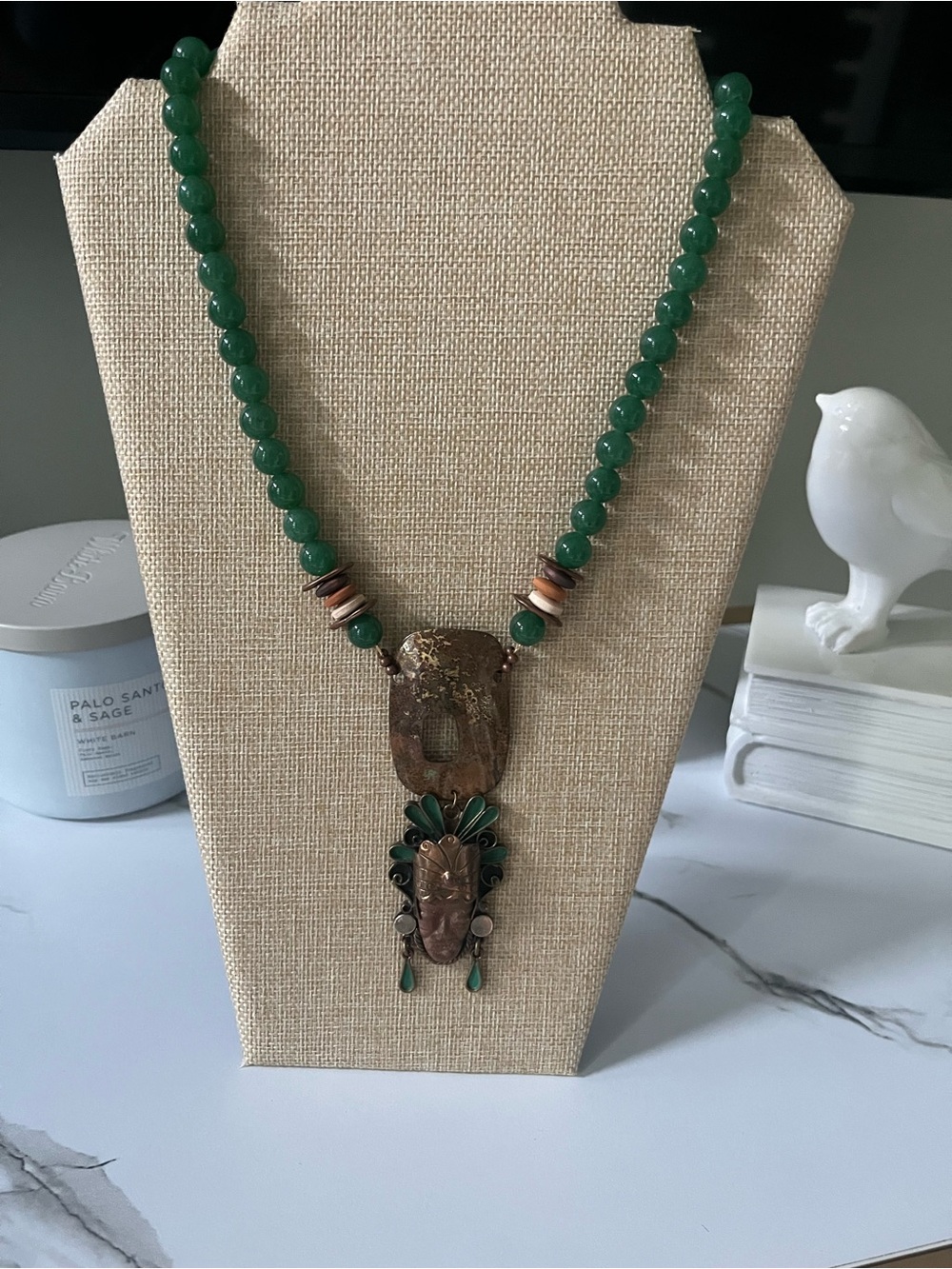 Vintage Stamped copper and jade necklace - Picture 4 of 5